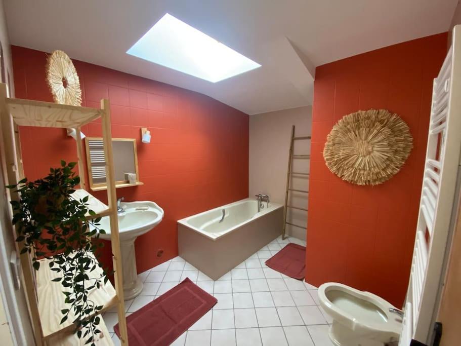 Chai Nous ! Maison Renovee Sur Un Domaine Viticole Proche De Saint Emilion