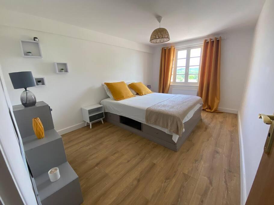 Holiday home Chai Nous ! Maison Renovee Sur Un Domaine Viticole Proche De Saint Emilion *