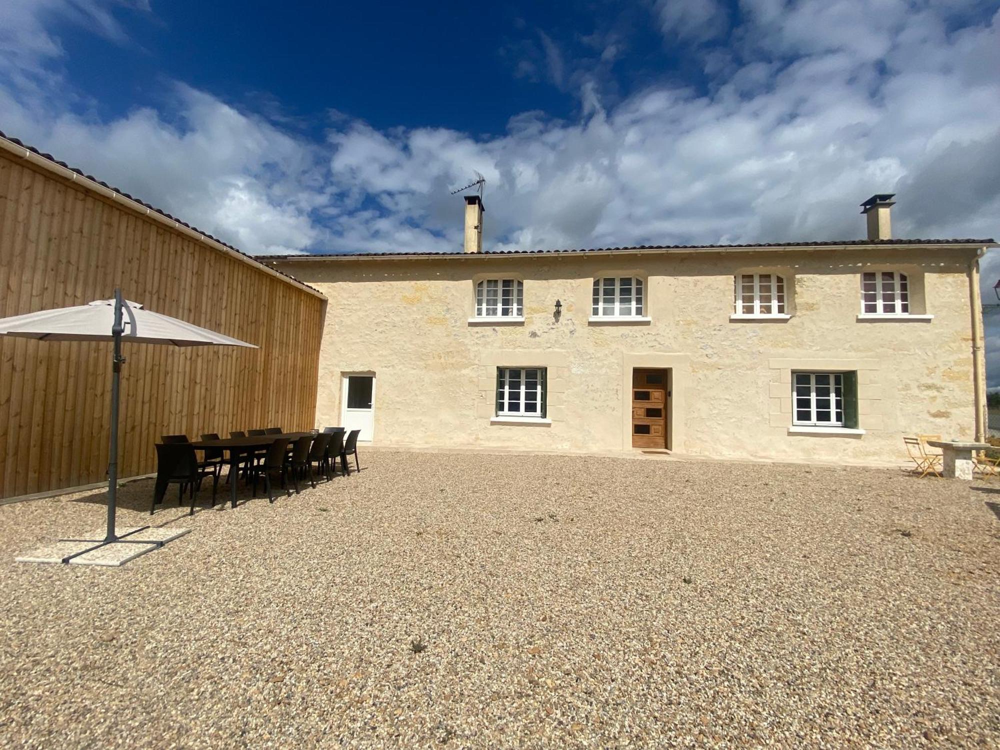 Chai Nous ! Maison Renovee Sur Un Domaine Viticole Proche De Saint Emilion Holiday home Gardegan-et-Tourtirac